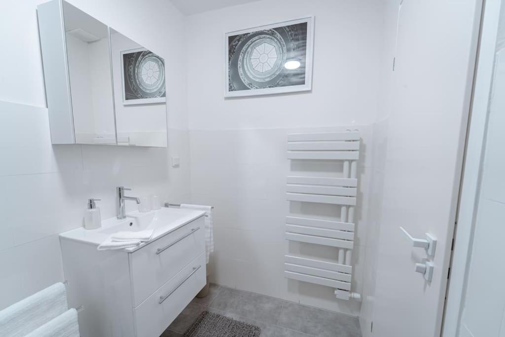 Zentral Gelegenes Appartment Haan Luaran gambar